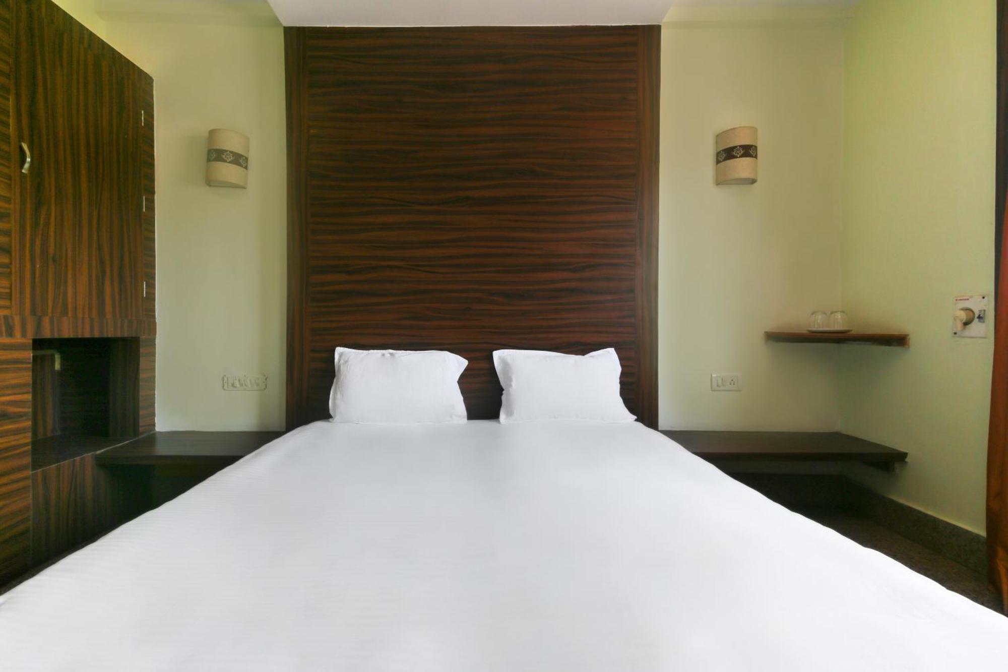 Ponda Hotel O Venkatesh Leela Hotel מראה חיצוני תמונה